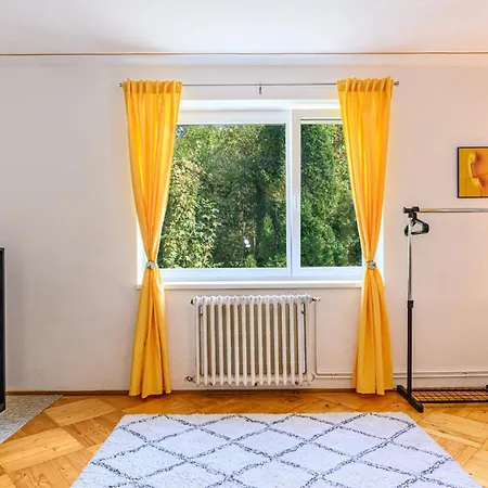 Apartment Schei House *