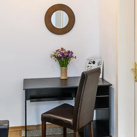 Apartment Schei House *