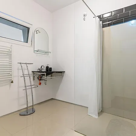 Schei House Apartment *